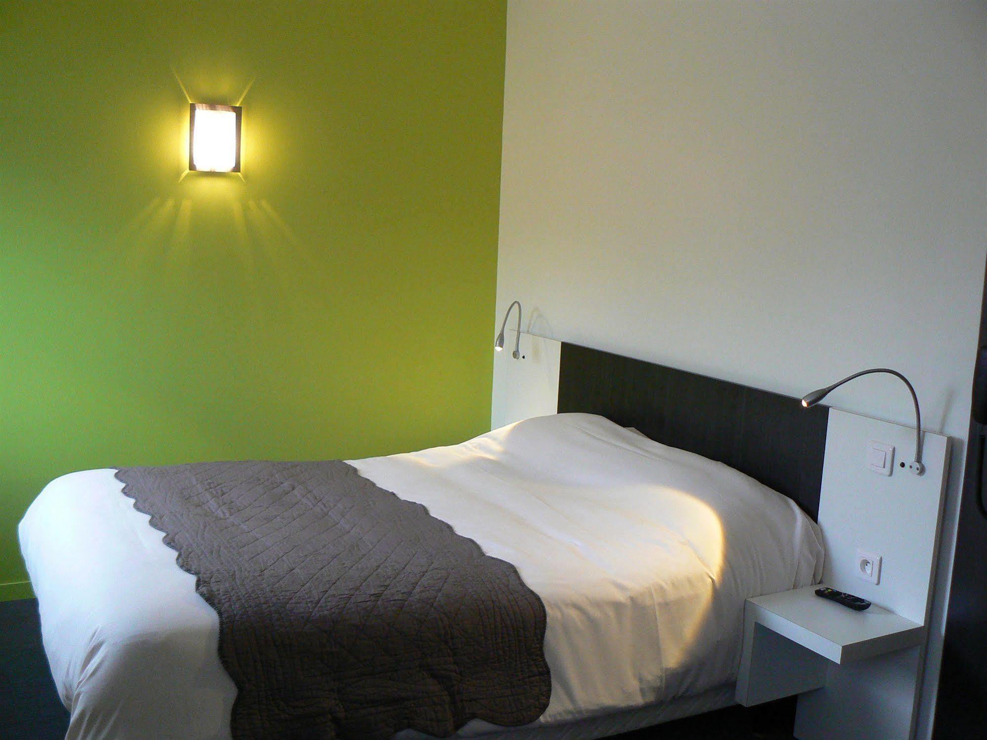 Brit Hotel Confort Rouen Centre Exterior photo